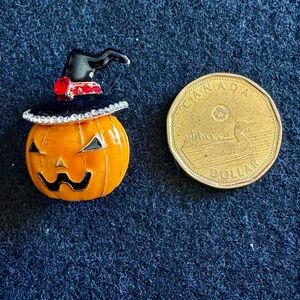 Halloween Pumpkin Brooch with Witch Hat